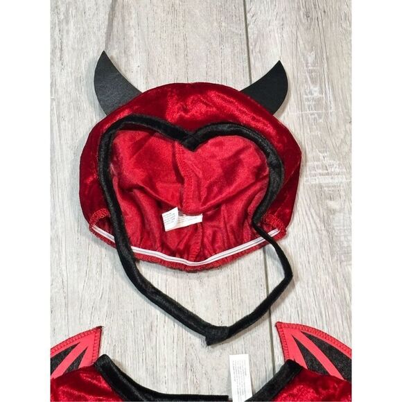 Red baby devil costume size 6-12 months - Picture 3 of 9